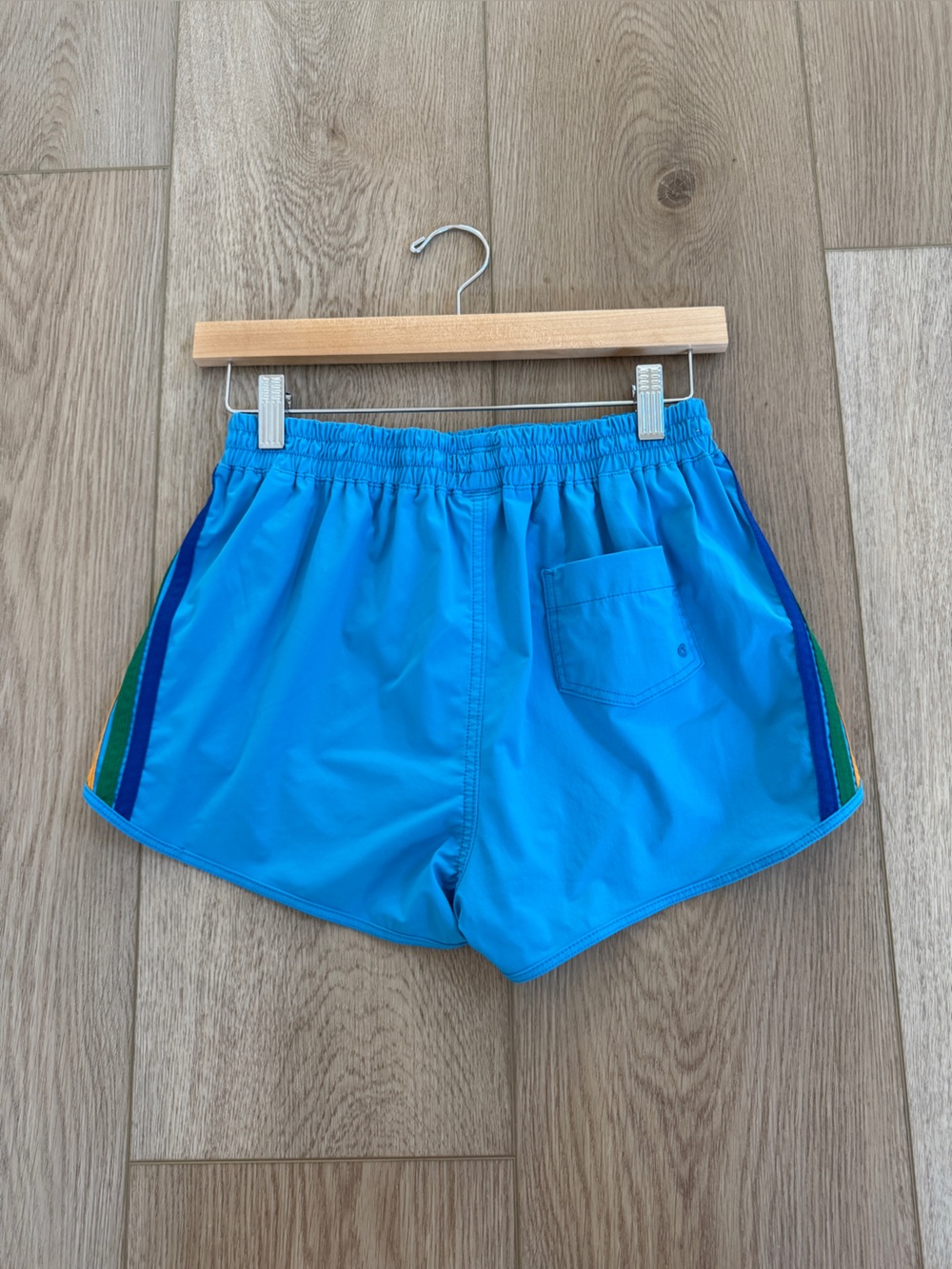 Aviator Nation WOMEN'S 5 STRIPE FLEX BOARD SHORTS - PARROT // RAINBOW Size M - Picture 4 of 7